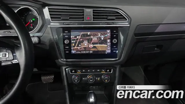 Volkswagen Tiguan 2019 thumb 4