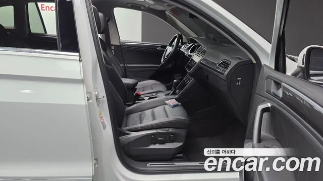 Volkswagen Tiguan 2019 thumb 5
