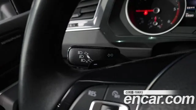 Volkswagen Tiguan 2019 thumb 12