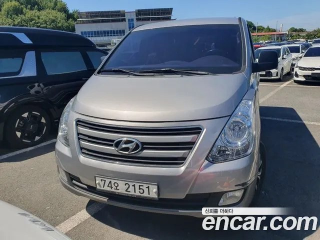 Hyundai Starex 2017 thumb 10