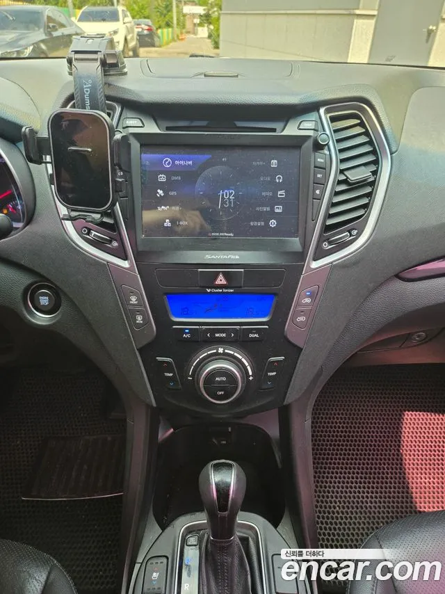 Hyundai Santa Fe 2012 thumb 10