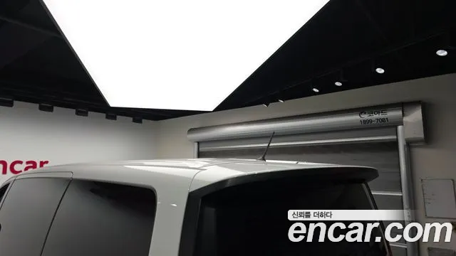 Hyundai Staria 2024 thumb 9