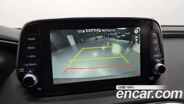 Hyundai Santa Fe 2018 thumb 9