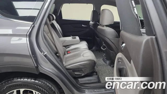 Hyundai Santa Fe 2018 thumb 11