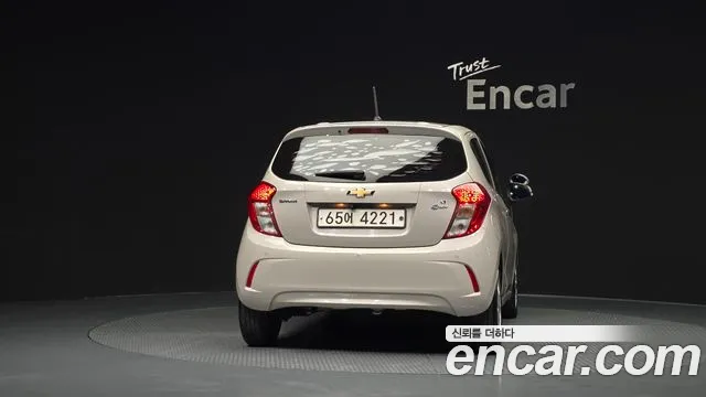 Chevrolet Spark 2018 thumb 5
