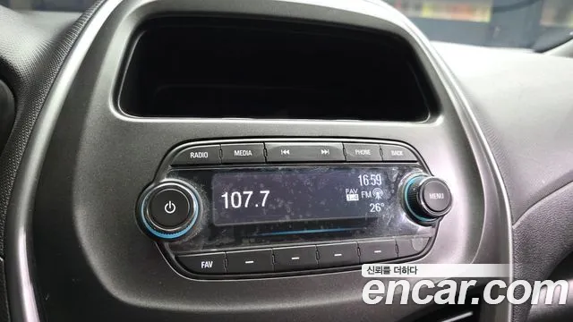 Chevrolet Spark 2018 thumb 2