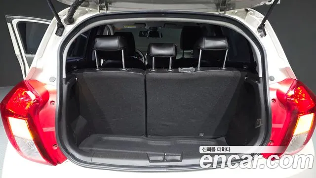 Chevrolet Spark 2018 thumb 3