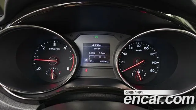 Kia Carnival 2019 thumb 5