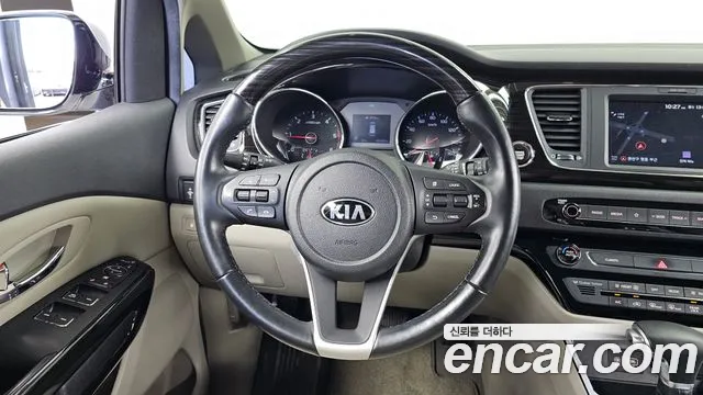 Kia Carnival 2019 thumb 12
