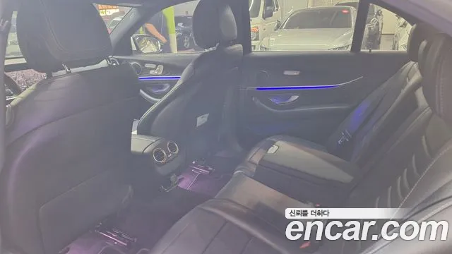 Mercedes-Benz E-Класс 2021 thumb 6