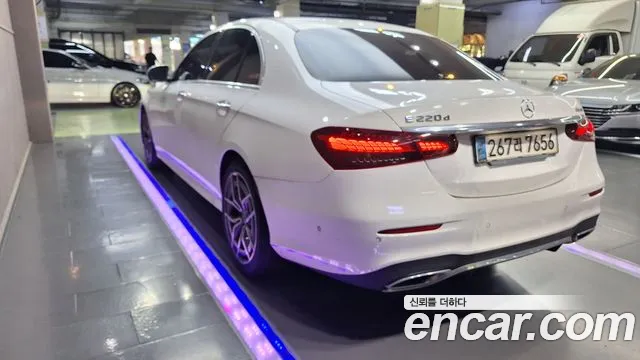 Mercedes-Benz E-Класс 2021 thumb 3