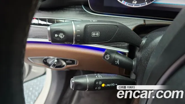 Mercedes-Benz E-Класс 2017 thumb 12