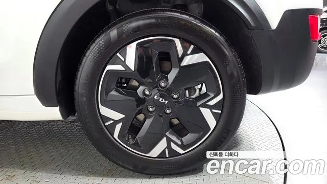 Kia Niro 2023 thumb 3