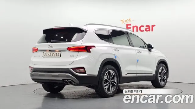 Hyundai Santa Fe 2019 thumb 2