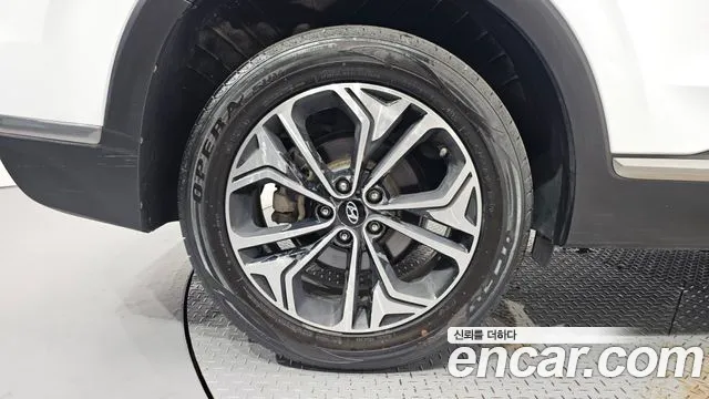 Hyundai Santa Fe 2019 thumb 5
