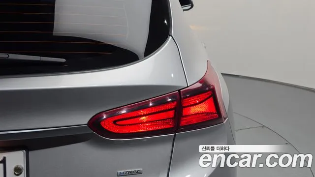 Hyundai Santa Fe 2020 thumb 11