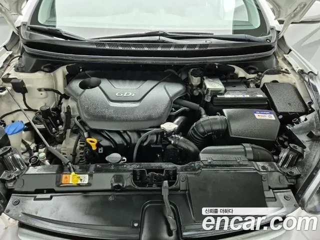 Hyundai Avante 2014 thumb 10