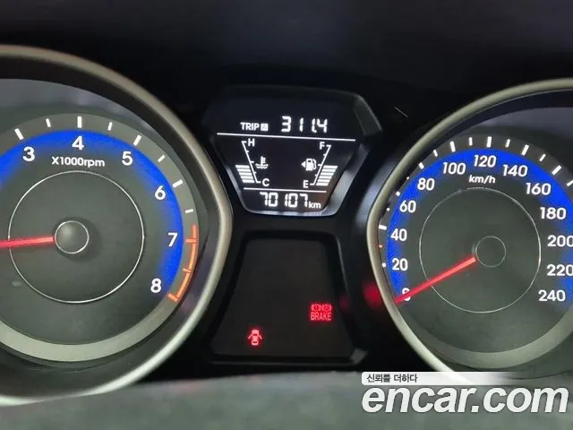 Hyundai Avante 2014 thumb 8