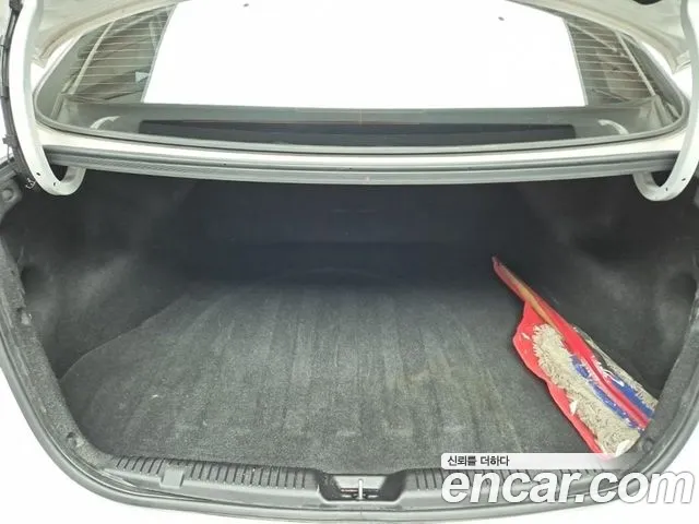 Hyundai Avante 2014 thumb 3