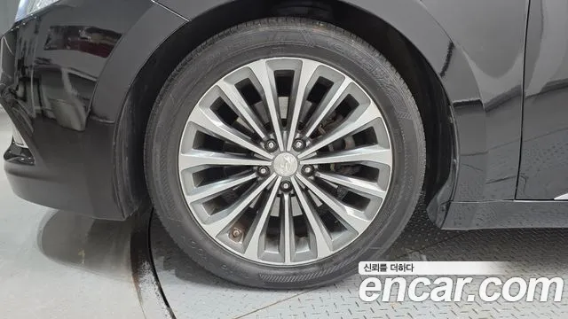 Hyundai Grandeur 2013 thumb 3