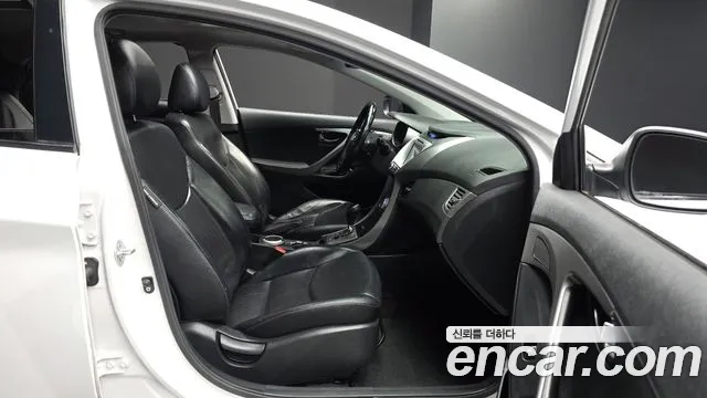 Hyundai Avante 2013 thumb 7