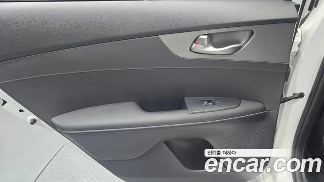 Kia K3 2019 thumb 12