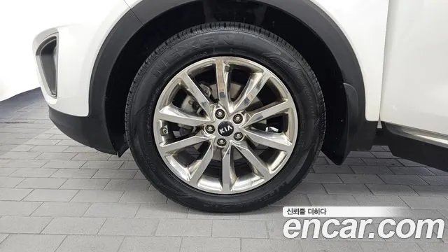 Kia Sorento 2014 thumb 11