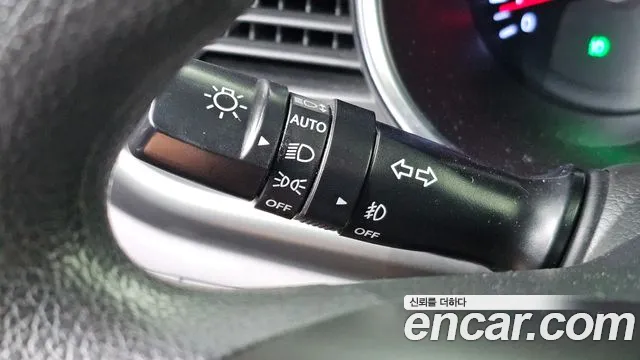 Kia K5 2015 thumb 11