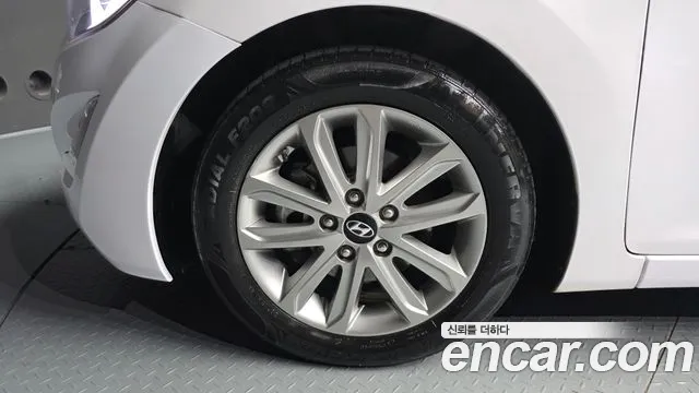 Hyundai Avante 2015 thumb 3