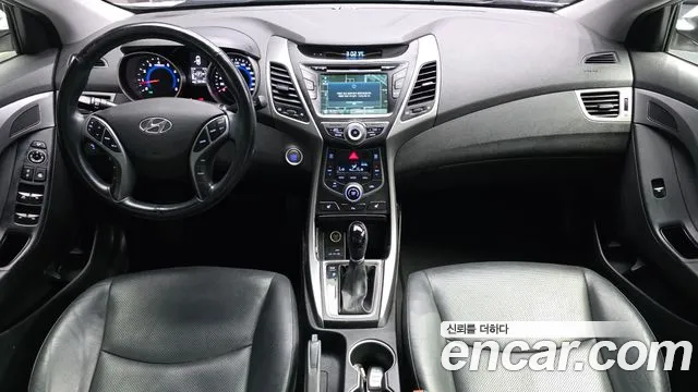 Hyundai Avante 2015 thumb 4