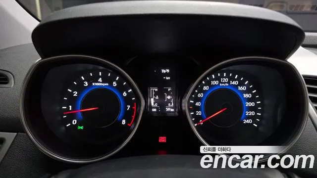 Hyundai Avante 2015 thumb 6