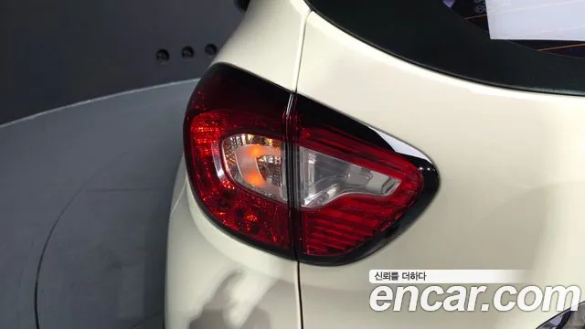 Renault Captur 2016 thumb 7