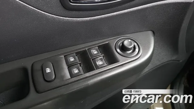 Renault Captur 2016 thumb 12