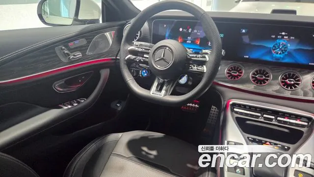 Mercedes-Benz AMG GT 2025 thumb 10