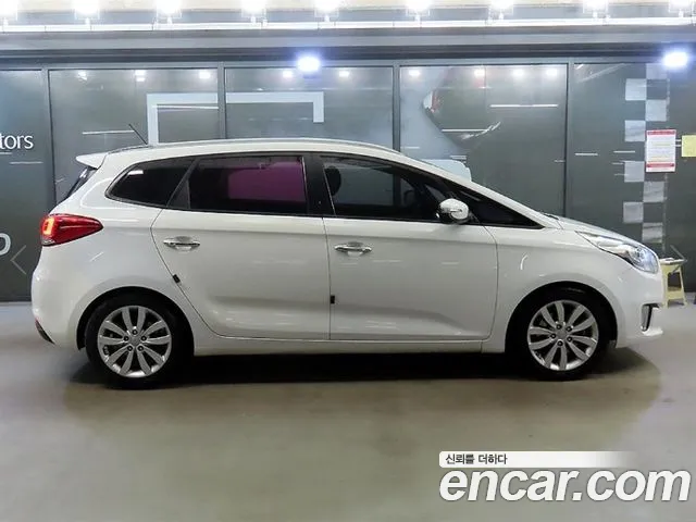 Kia Carens 2013 thumb 7