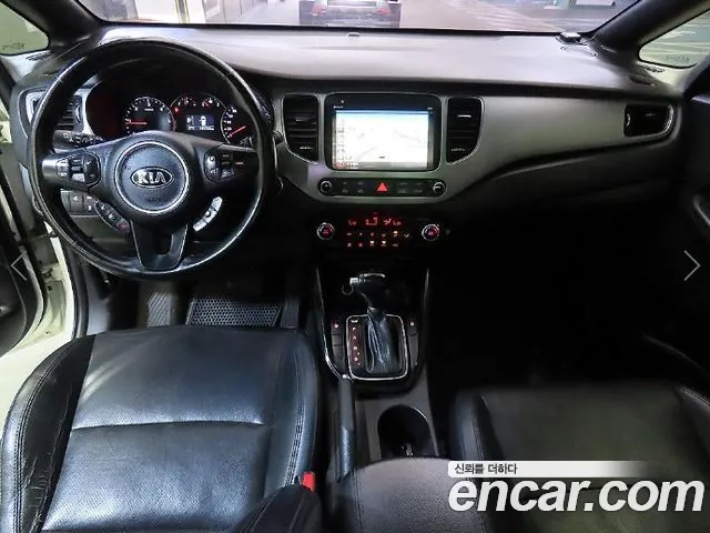 Kia Carens 2013 thumb 11