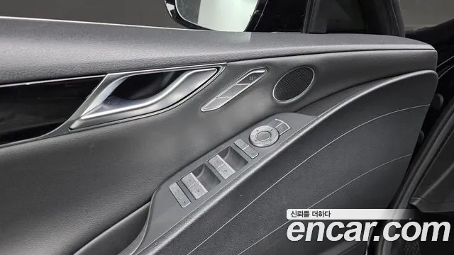 Genesis G80 2020 thumb 10