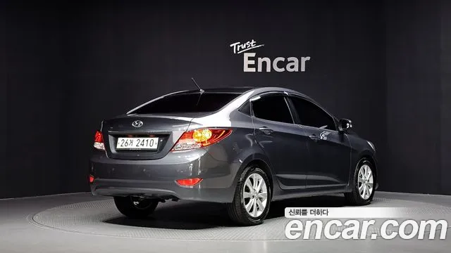 Hyundai Accent 2012 thumb 7