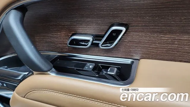 Land Rover Range Rover 2024 thumb 9