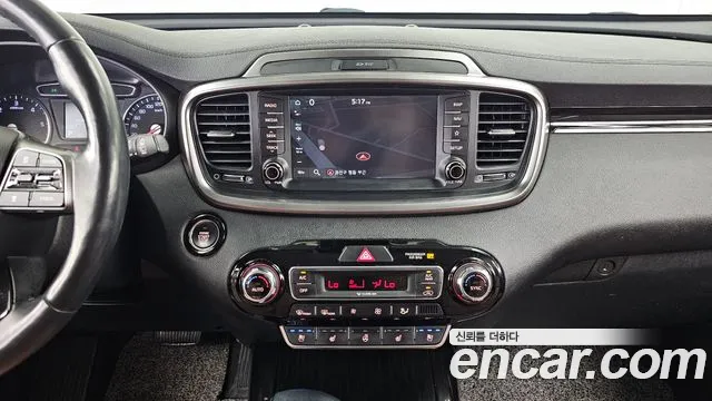 Kia Sorento 2017 thumb 10