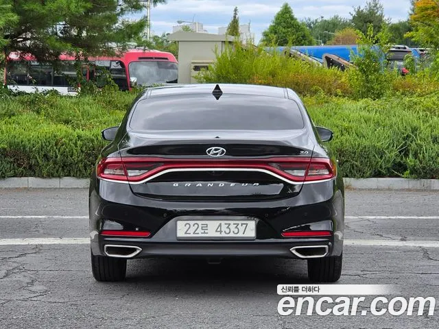 Hyundai Grandeur 2017 thumb 4