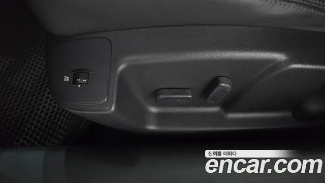 Renault SM5 2014 thumb 10