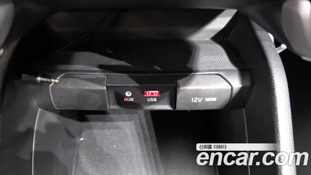 Kia Stonic 2018 thumb 2