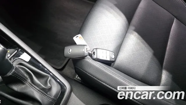 Kia Stonic 2018 thumb 10