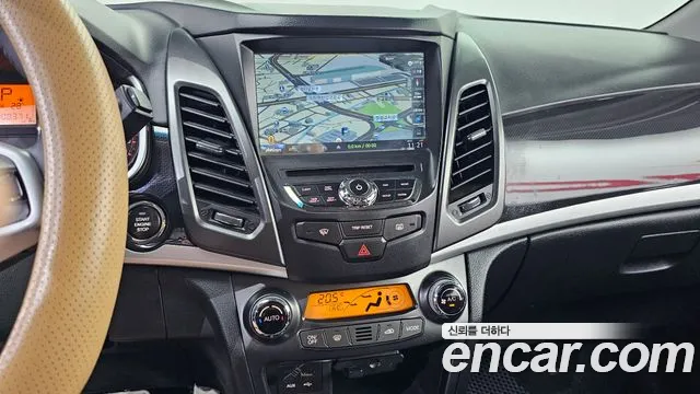 KG_Mobility_Ssangyong KORANDO 2017 thumb 9