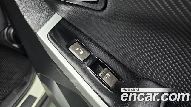 KG_Mobility_Ssangyong KORANDO 2017 thumb 5