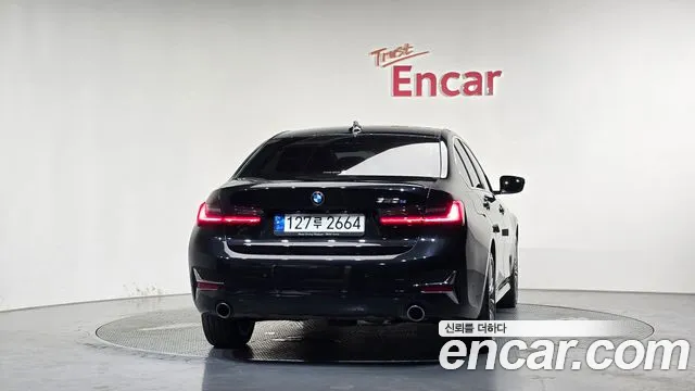 BMW 3 серии 2021 thumb 3