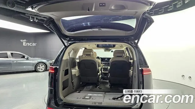 Kia Carnival 2021 thumb 7