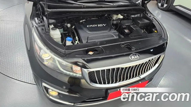 Kia Carnival 2017 thumb 9
