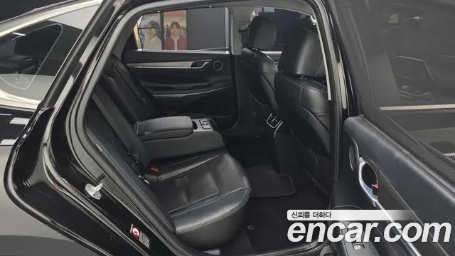 Hyundai Grandeur 2017 thumb 3